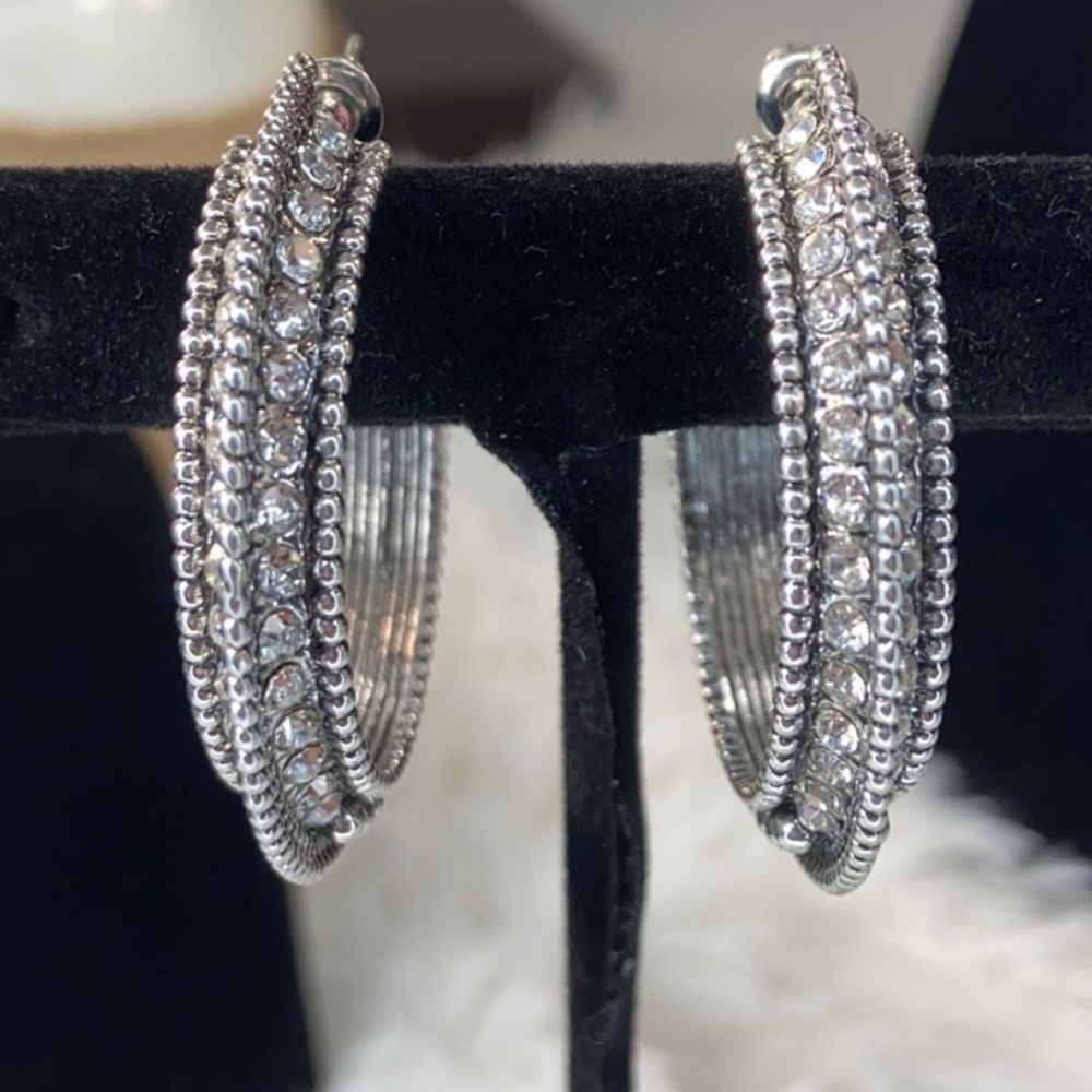 ✨ Retro Reverberation Rhinestone Hoop Earrings ✨ - Picture 7 of 10